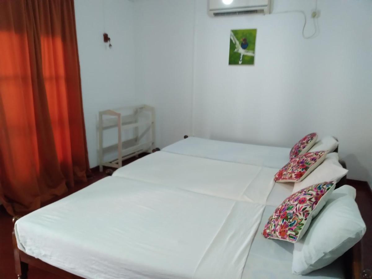 Happy Beach Guest House Hambantota Exteriér fotografie